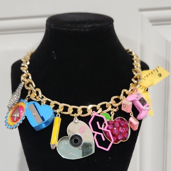 ❤️🔹️BETSEY JOHNSON🔹️beautiful Teacher School Supply Charms 16" Necklace - Picture 12 of 12